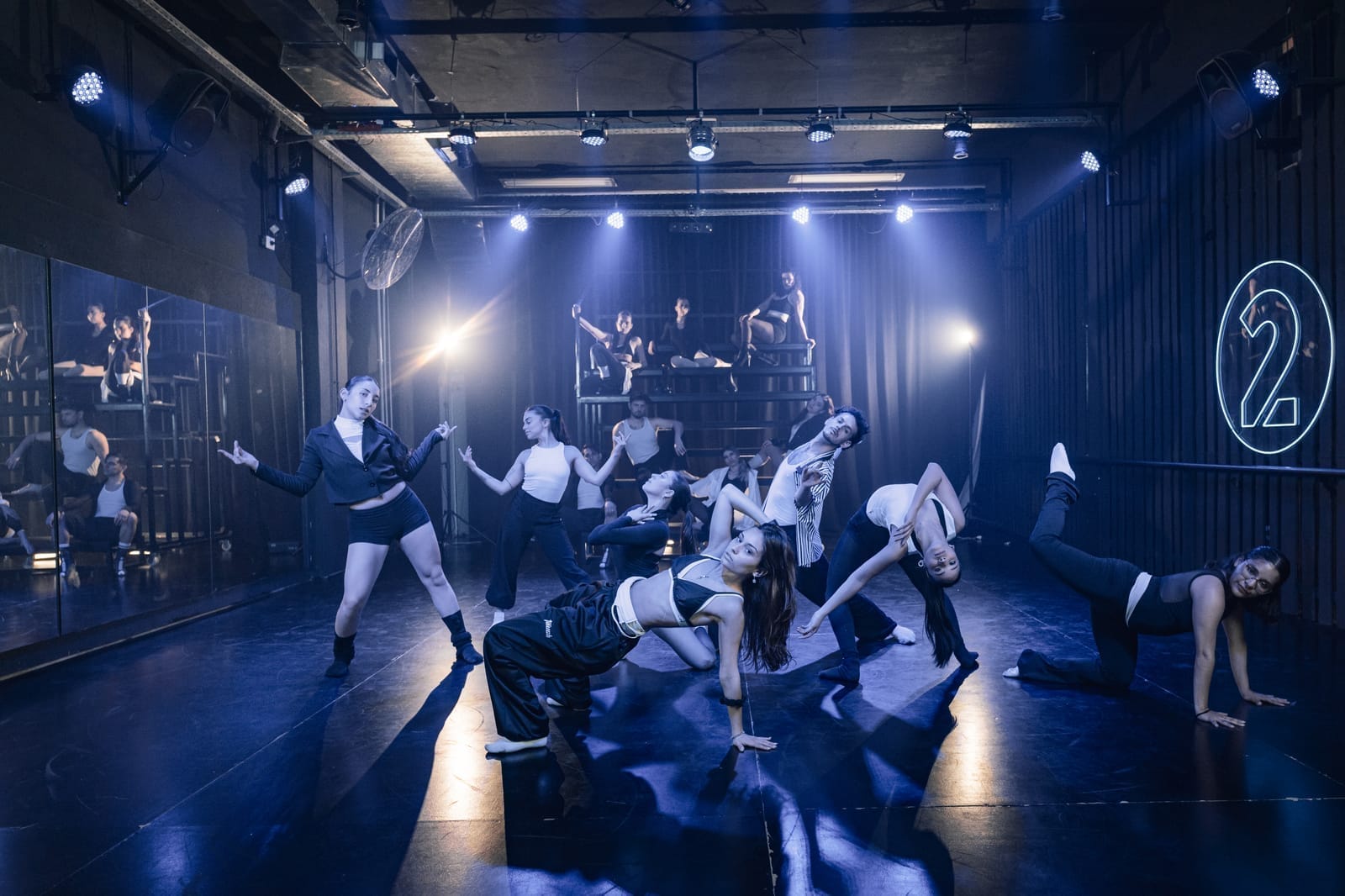 Piso 2 En Movimiento - Imagen 11